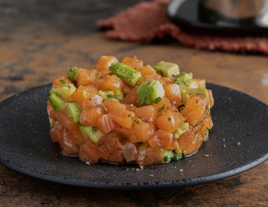 3 Tartare de Salmon